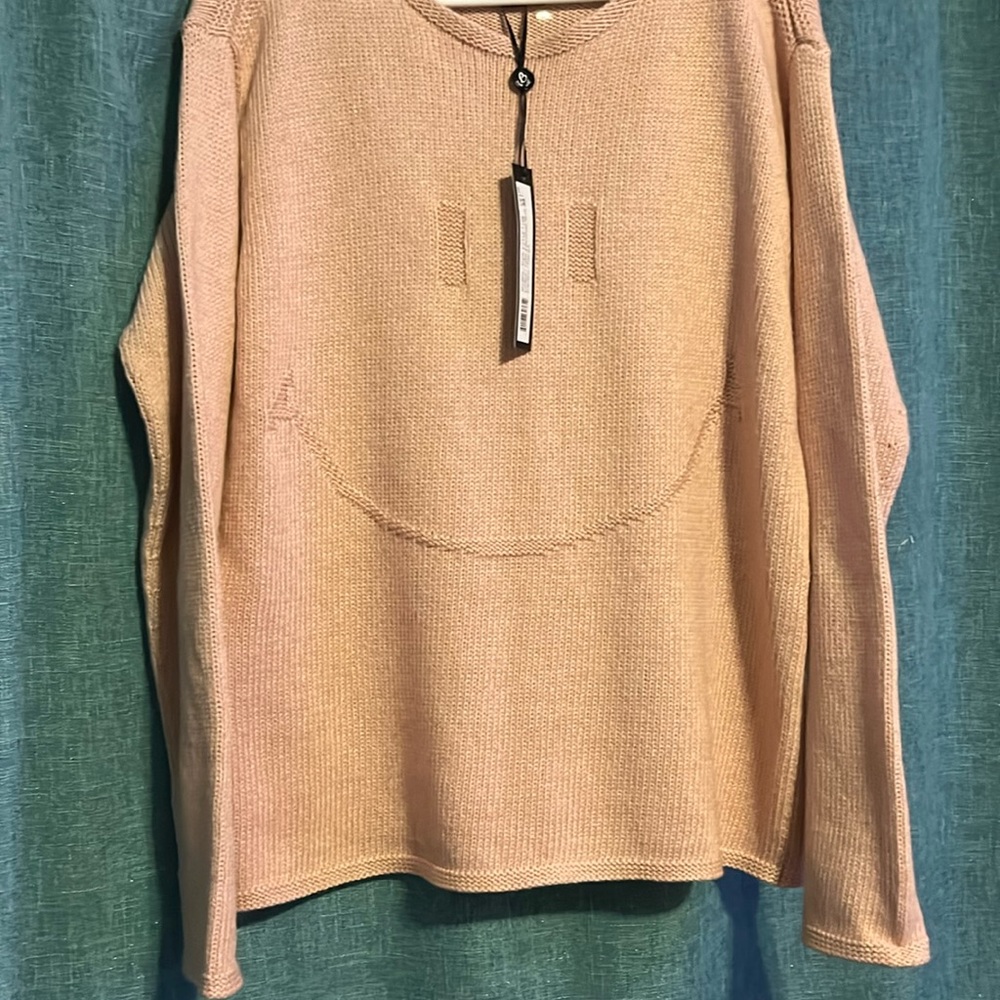 Boutique sweater. Large. NWT.